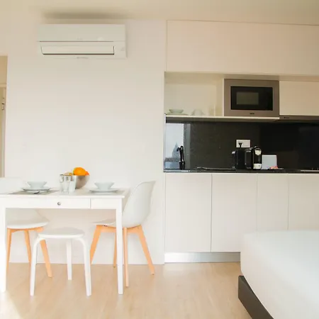 Aparthotel Select 4*