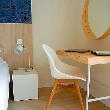Select Aparthotel