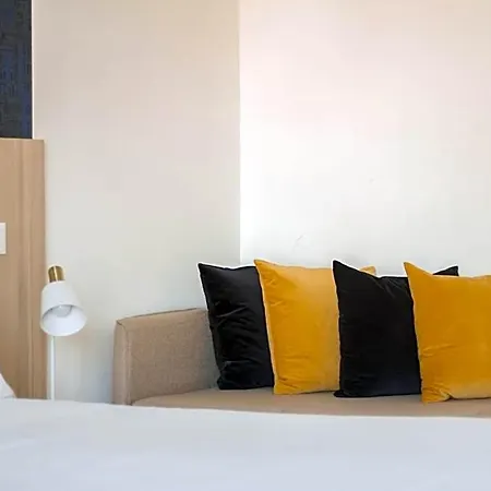 Select Aparthotel