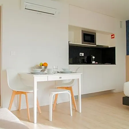 Select Aparthotel