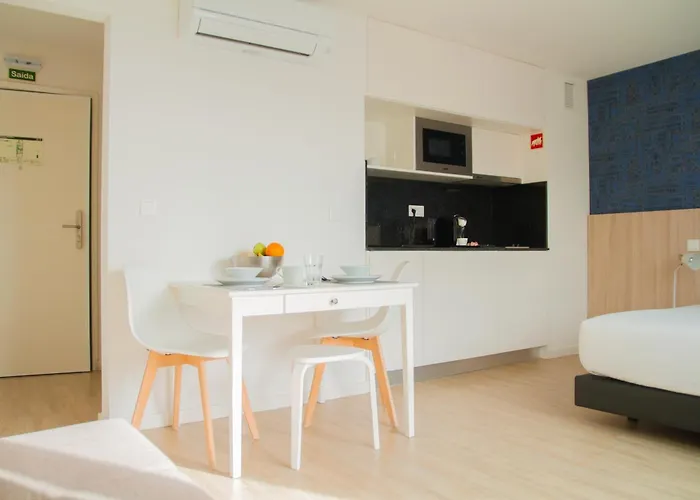 Select Apart-hotel 4*